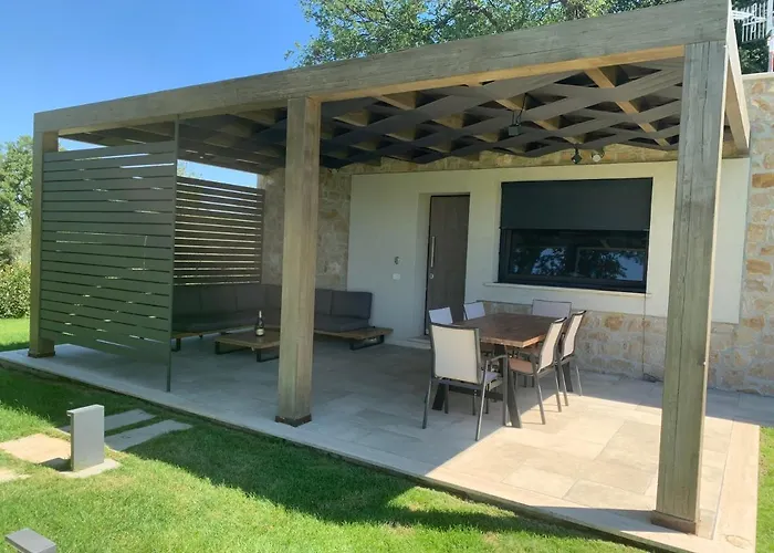 Le Querce Exclusive C House